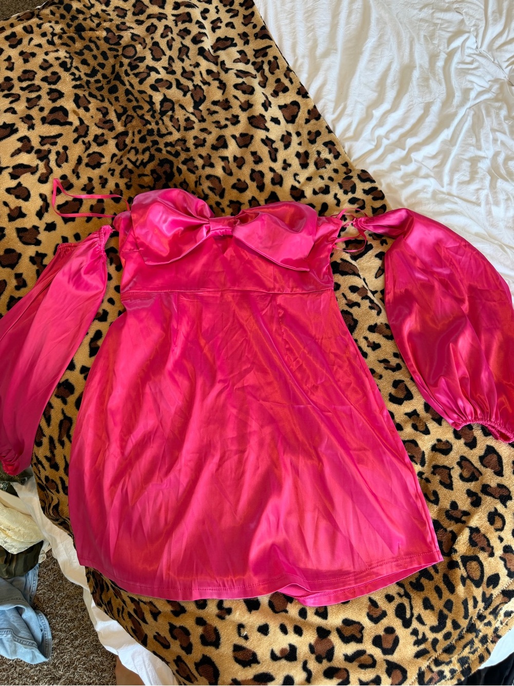 Women’s Hot Pink Mini Dress with Puff Sleeves